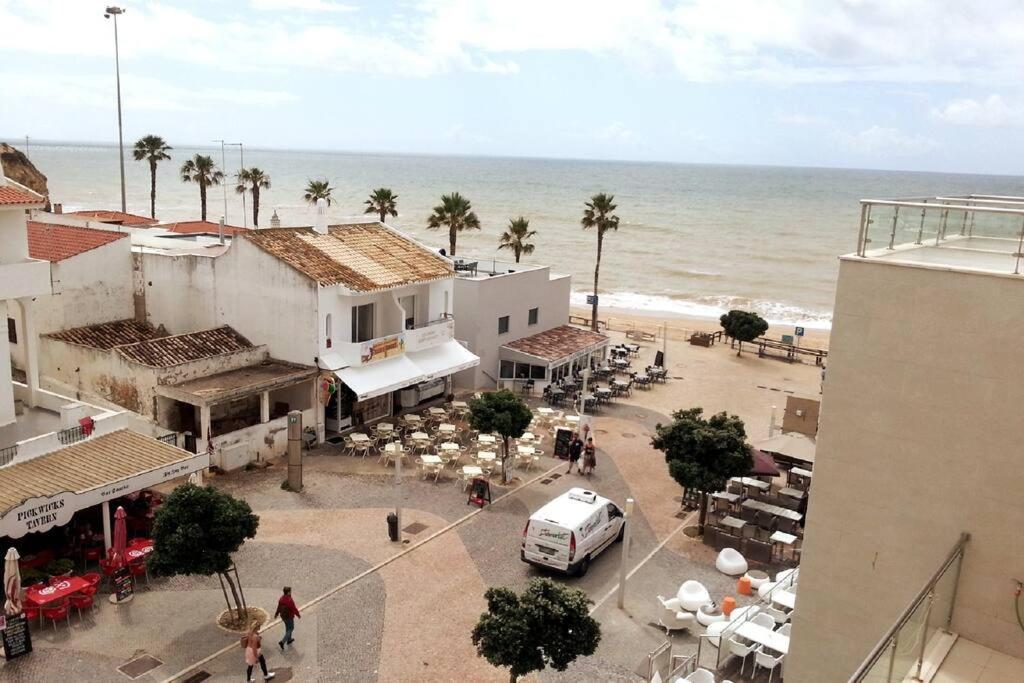 Magnifique Duplex Avec Piscine En Bord De Mer Olhos de Agua (Albufeira) Exterior foto